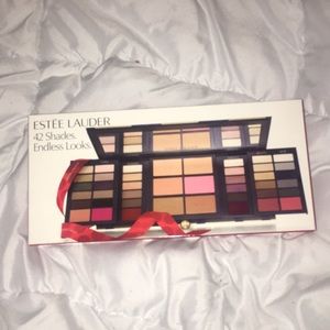 Estée Lauder 42 shade palette